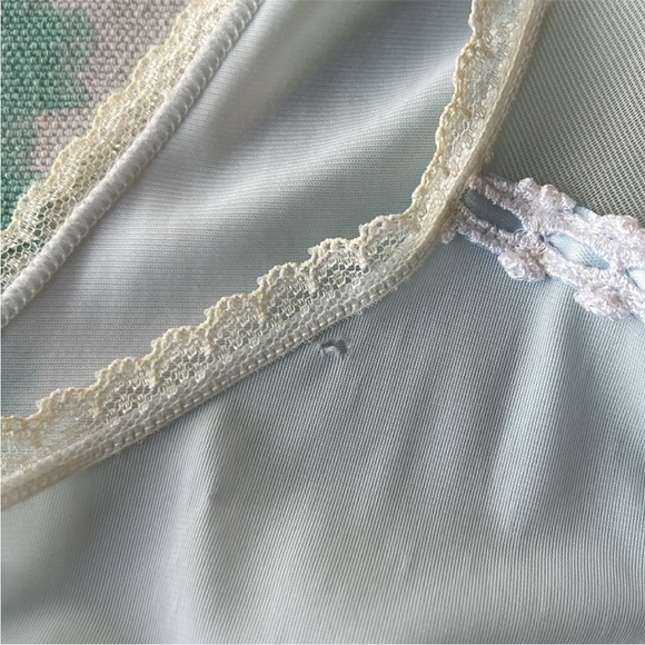 Vintage Vanity Fair Light Blue Nylon Lace Nightgown Robe Set M USA Made - Picture 15 of 15